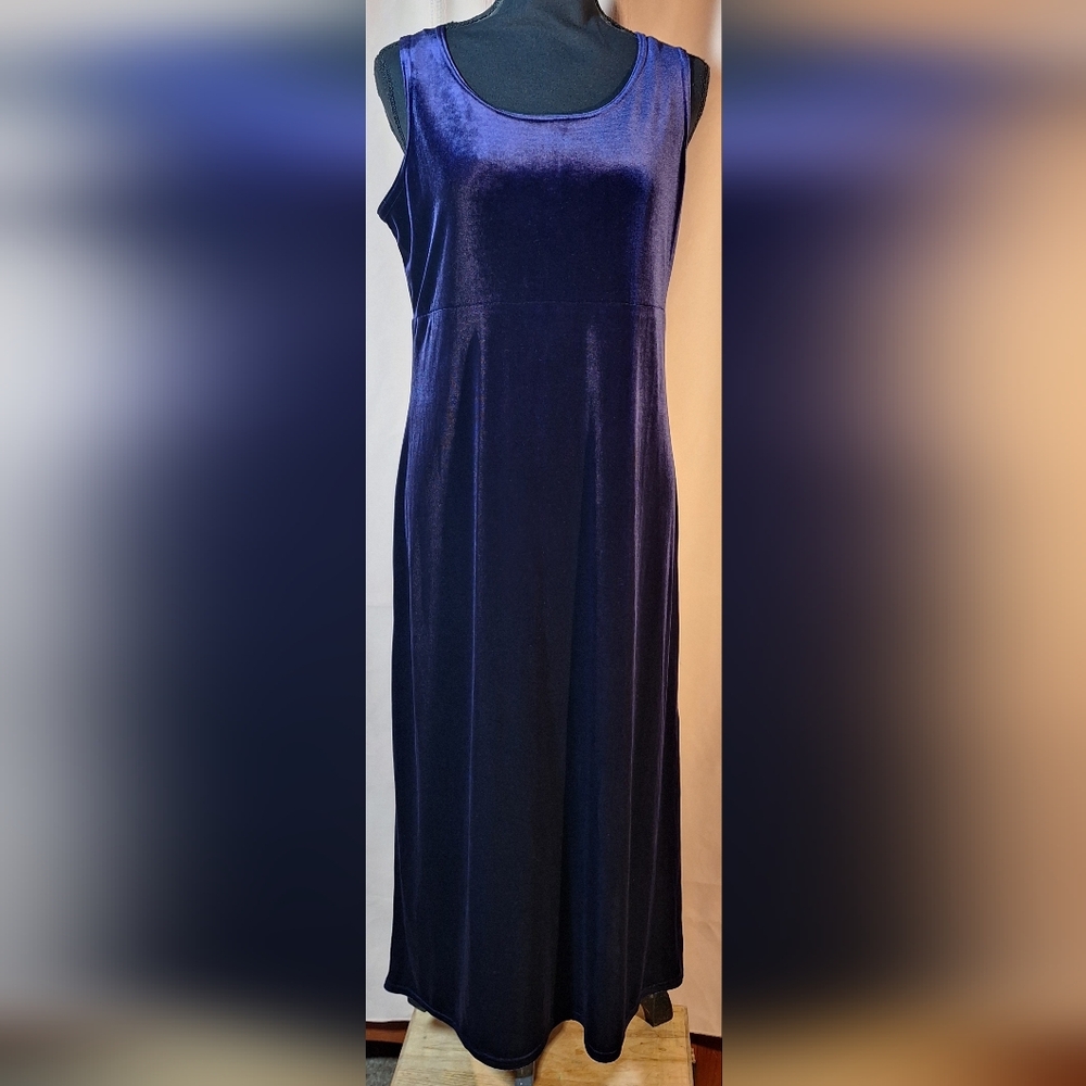 K PETITE Elegant Midnight Blue Velvet Maxi Dress
